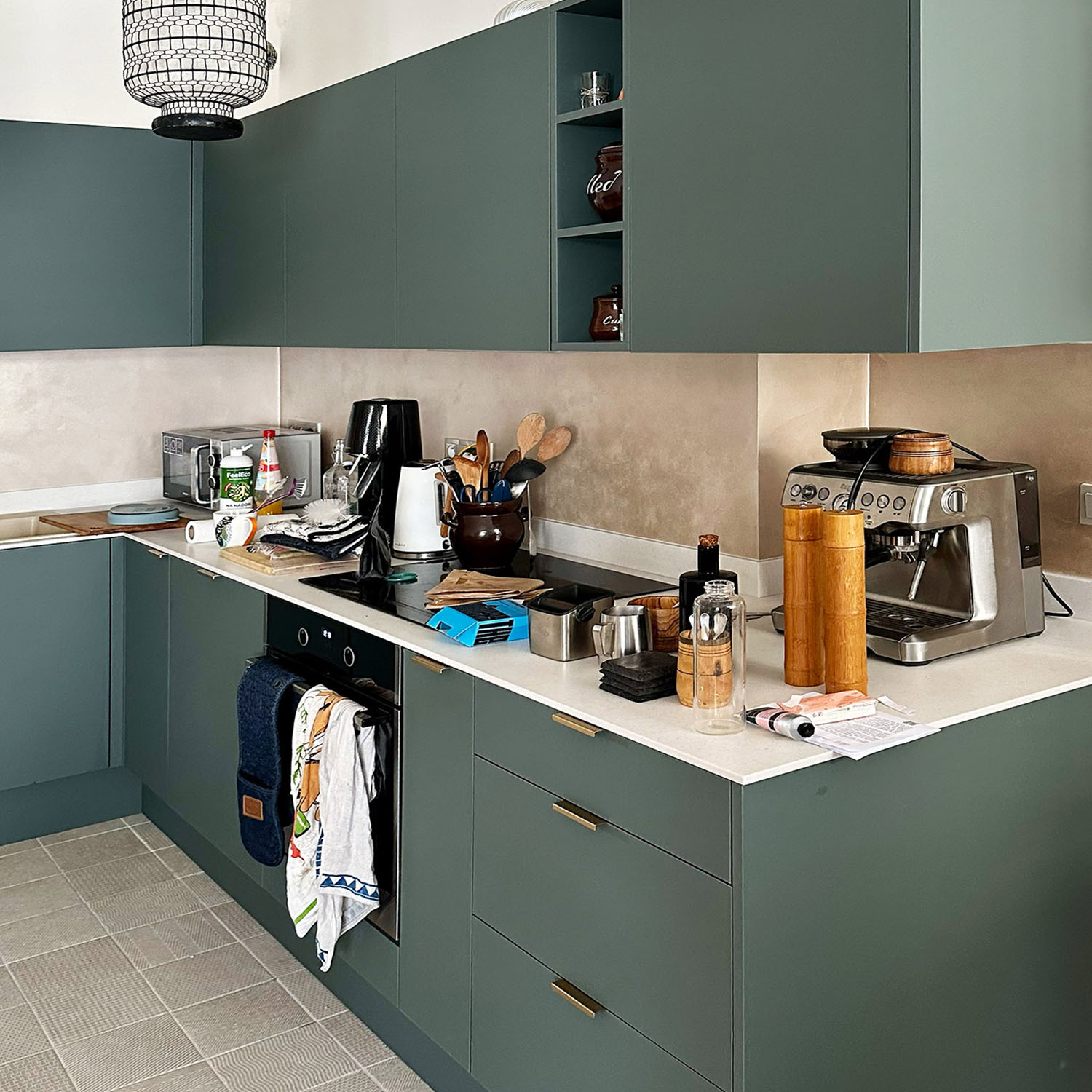 Realizace moderní kuchyně Holešovice