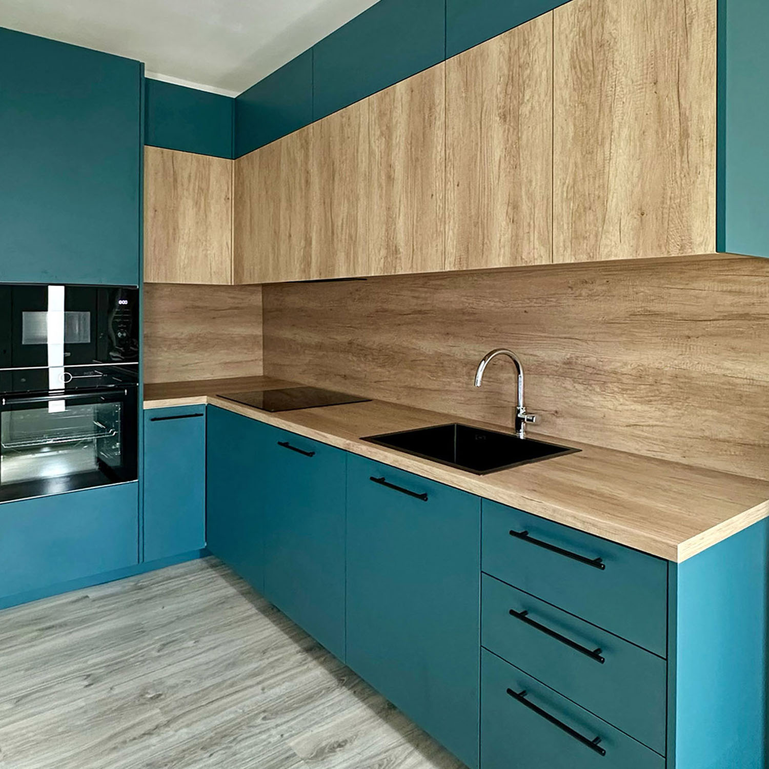 Realizace moderní kuchyně Vražkov